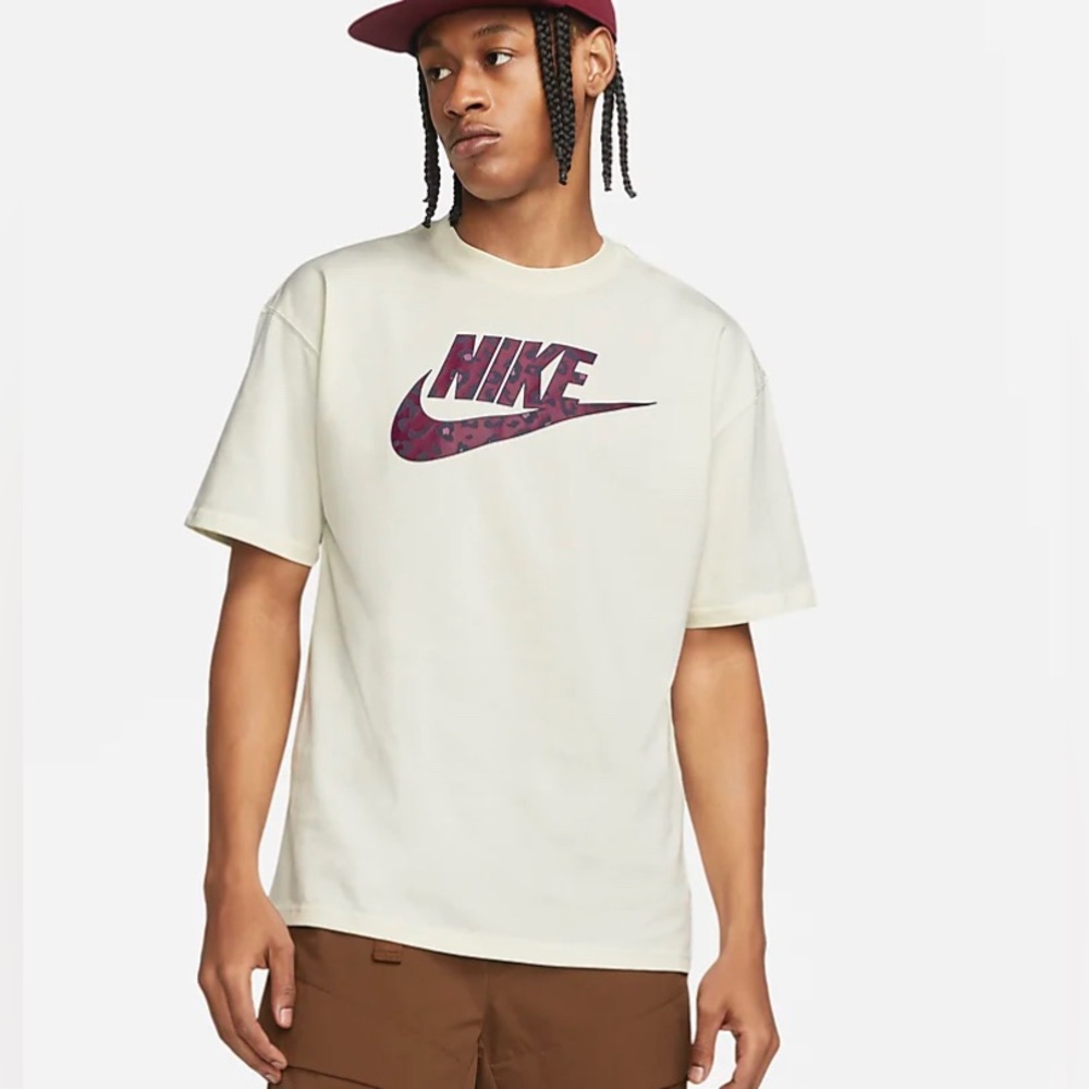 Nike Sportswear City Made Mean's T-shirt Color Beige Big Logo Size M